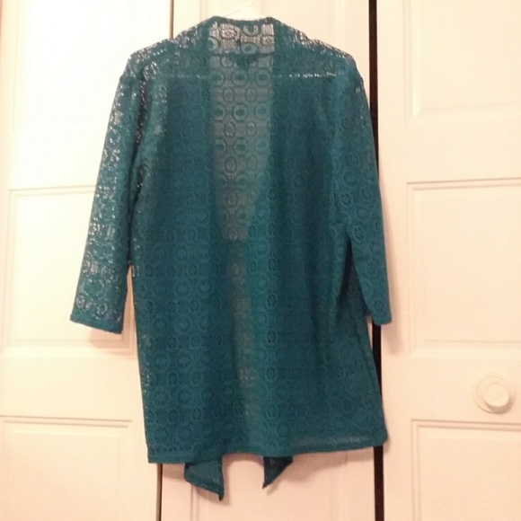 Shaw - Picture 2 of 4